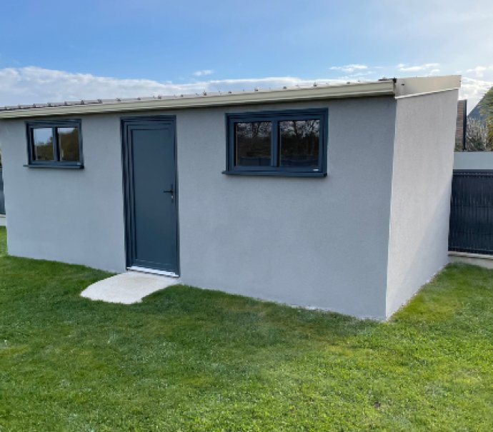 Abri de jardin en béton enduit 1 pente